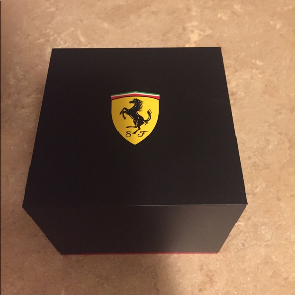 Ferrari Watch - Picture 3 of 4